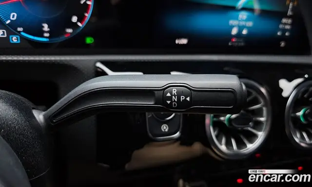 Mercedes-Benz A-Class 2022 2.0 автомат (гидро), миниатюра 12