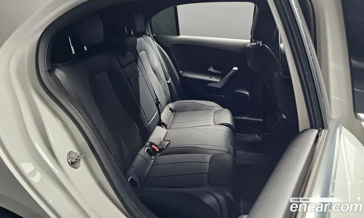 Mercedes-Benz A-Class 2022 2.0 автомат (гидро), фото 17 Mercedes-Benz A-Class 2022 2.0 автомат (гидро), фото 17