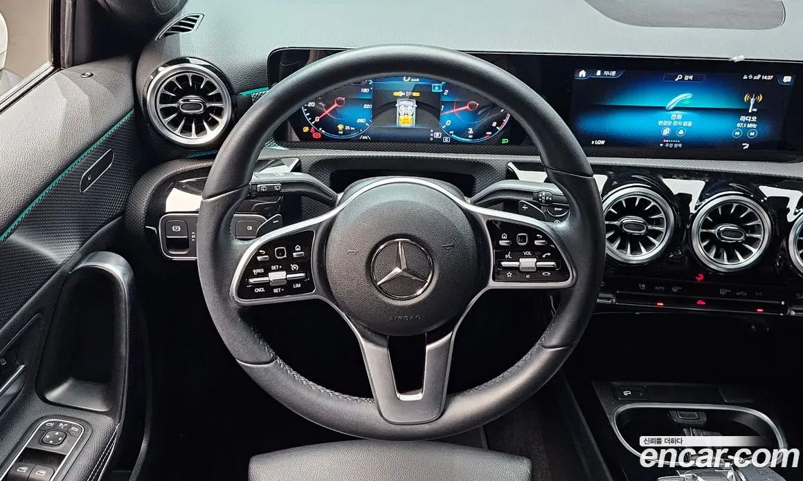 Mercedes-Benz A-Class 2022 2.0 автомат (гидро), фото 19 Mercedes-Benz A-Class 2022 2.0 автомат (гидро), фото 19