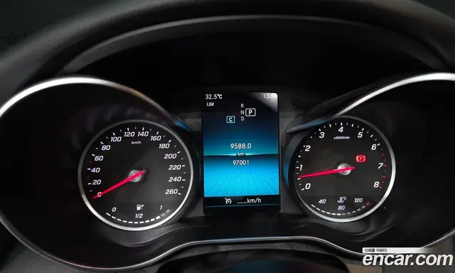 Mercedes-Benz C-Class 2019 2.0 автомат (гидро), миниатюра 11