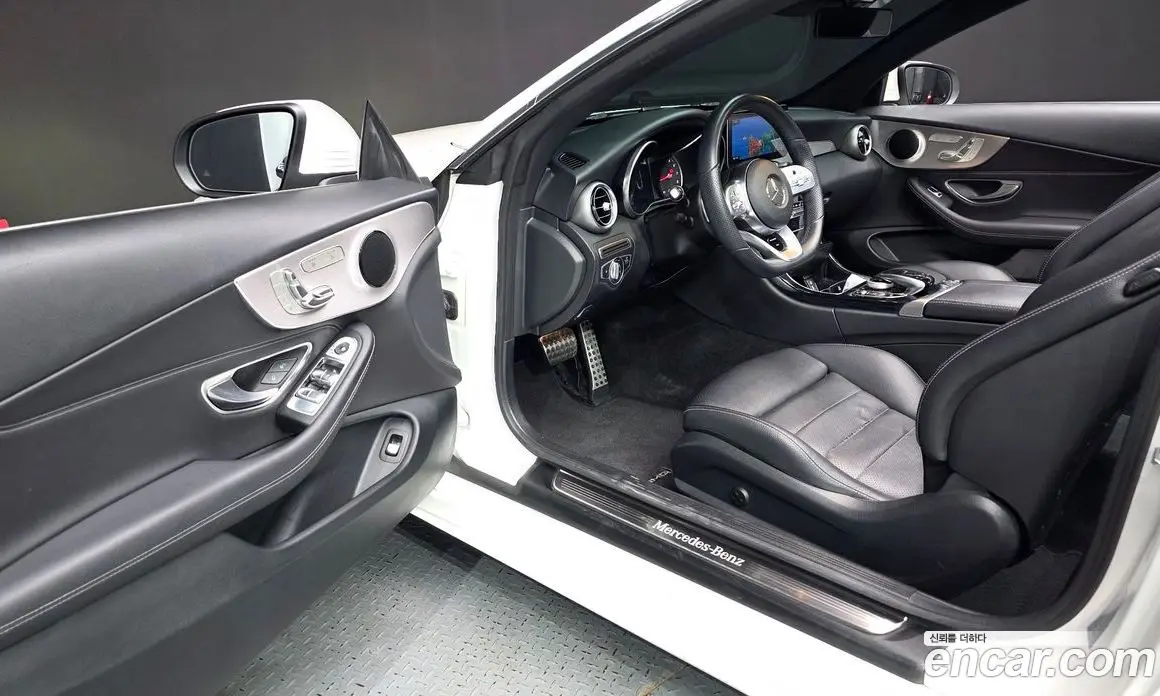 Mercedes-Benz C-Class 2019 2.0 автомат (гидро), фото 13