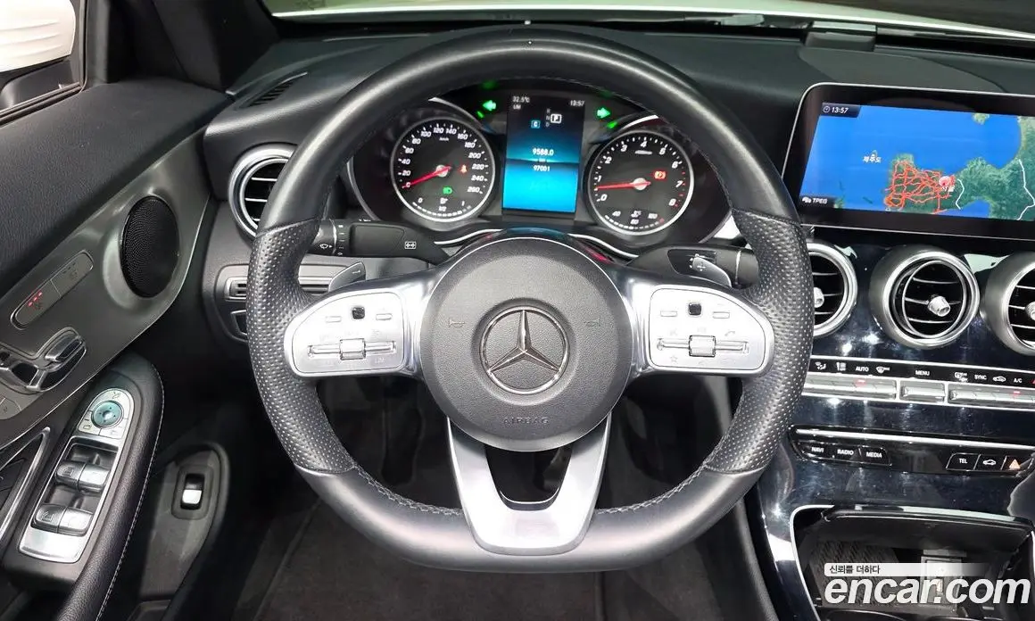 Mercedes-Benz C-Class 2019 2.0 автомат (гидро), фото 20