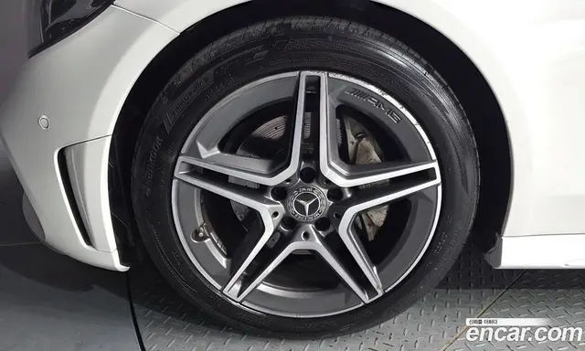 Mercedes-Benz C-Class 2019 2.0 автомат (гидро), миниатюра 5