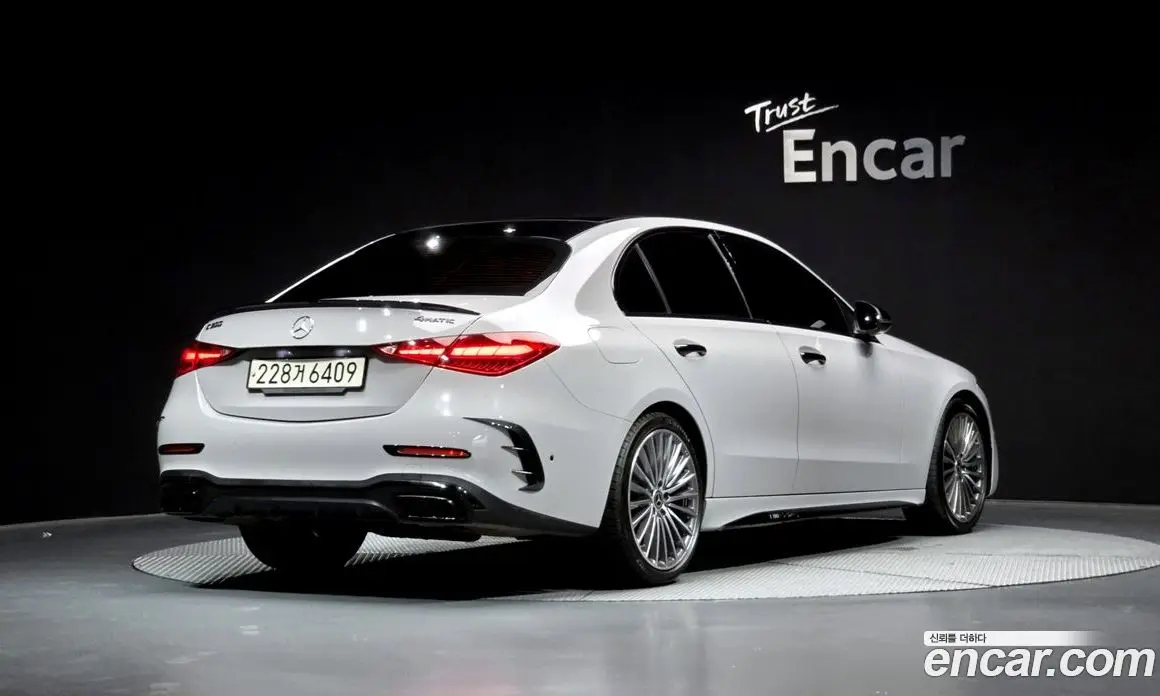 Mercedes-Benz C-Class 2023 2.0 автомат (гидро), фото 1 Mercedes-Benz C-Class 2023 2.0 автомат (гидро), фото 1