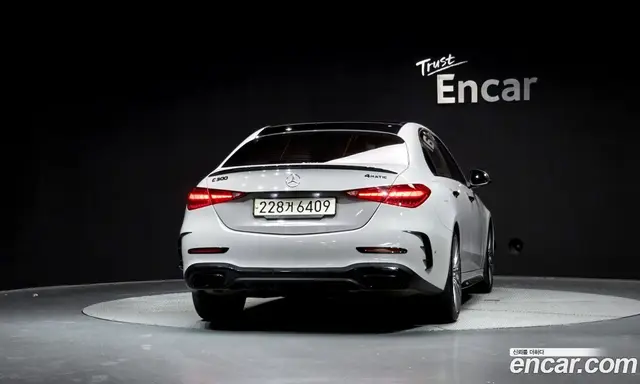 Mercedes-Benz C-Class 2023 2.0 автомат (гидро), миниатюра 3 Mercedes-Benz C-Class 2023 2.0 автомат (гидро), миниатюра 3