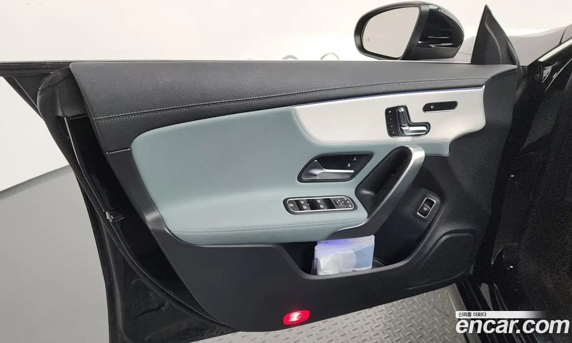 Mercedes-Benz CLA-Class 2023 2.0 автомат (гидро), фото 14