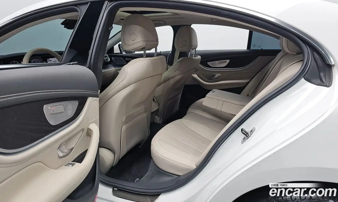 Mercedes-Benz CLS-Class 2023 2.0 автомат (гидро), фото 17