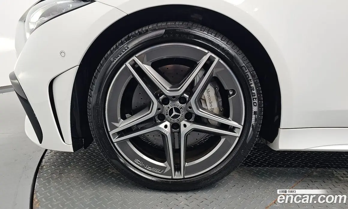 Mercedes-Benz CLS-Class 2023 2.0 автомат (гидро), фото 4