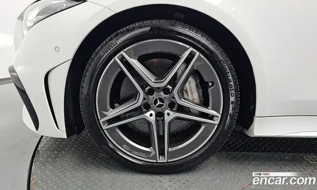 Mercedes-Benz CLS-Class 2023 2.0 автомат (гидро), миниатюра 4