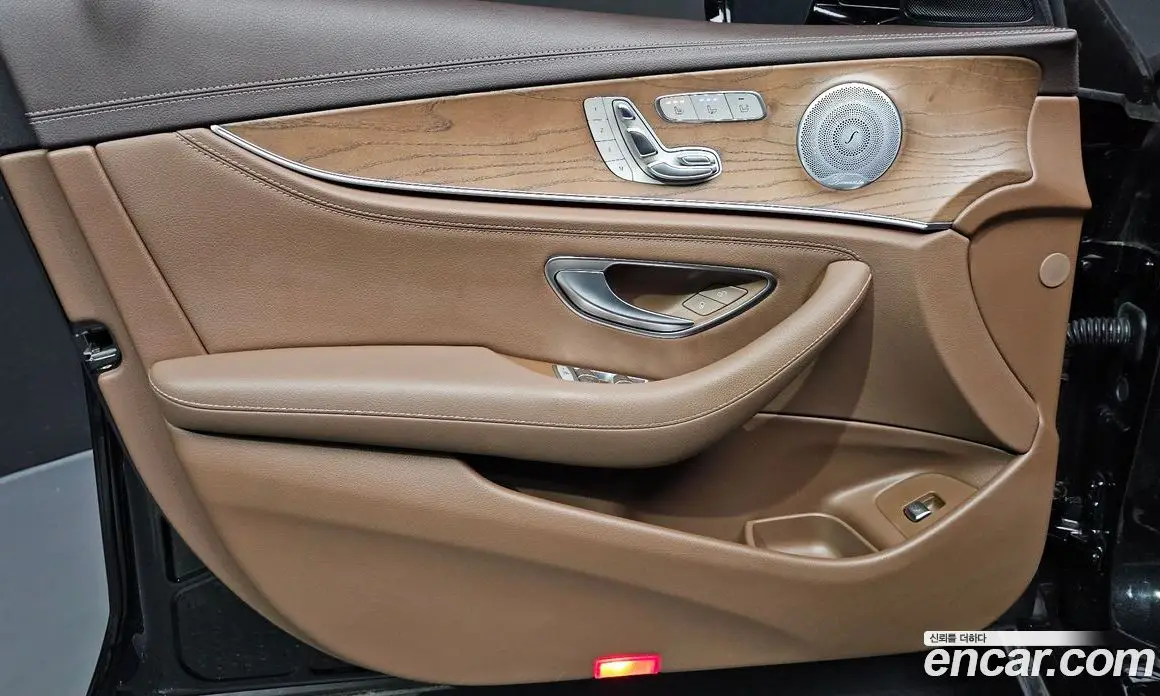 Mercedes-Benz E-Class 2018 2.0 автомат (гидро), фото 14