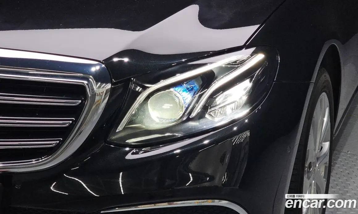 Mercedes-Benz E-Class 2018 2.0 автомат (гидро), фото 8
