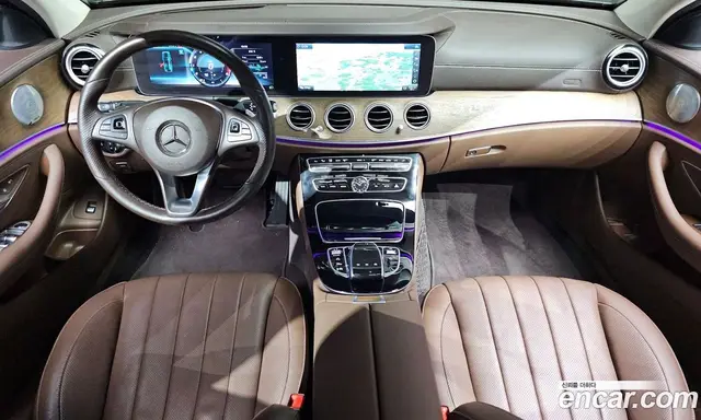 Mercedes-Benz E-Class 2018 2.0 автомат (гидро), миниатюра 10