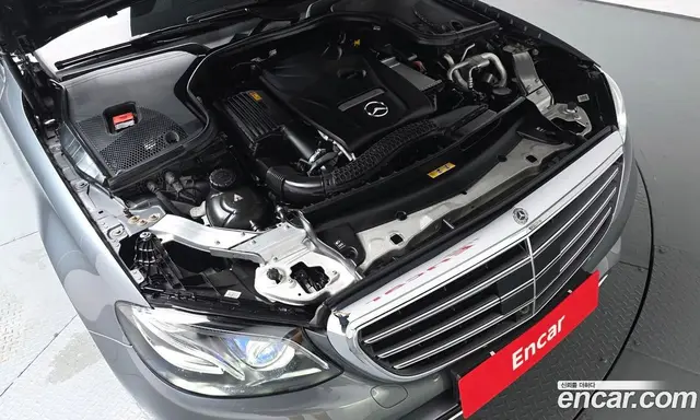 Mercedes-Benz E-Class 2020 2.0 автомат (гидро), миниатюра 5