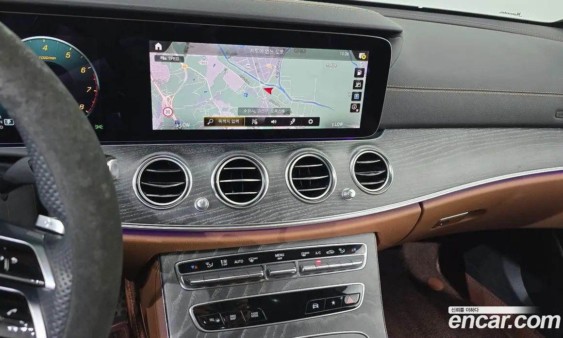 Mercedes-Benz E-Class 2021 2.0 автомат (гидро), фото 18