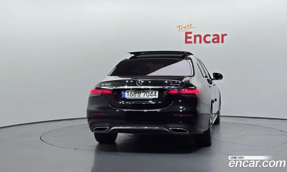 Mercedes-Benz E-Class 2021 2.0 автомат (гидро), фото 4