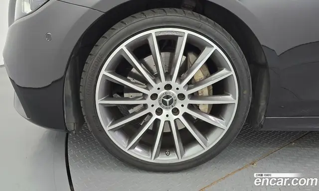 Mercedes-Benz E-Class 2021 2.0 автомат (гидро), миниатюра 5