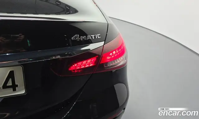 Mercedes-Benz E-Class 2021 2.0 автомат (гидро), миниатюра 9
