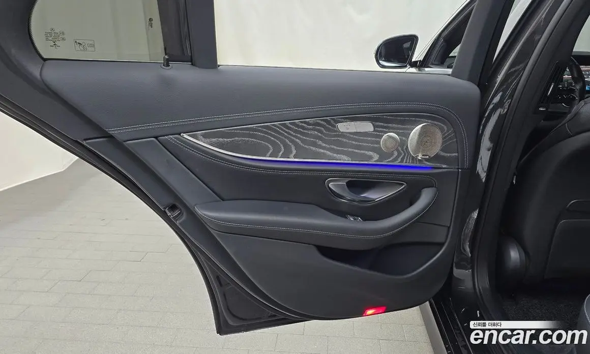 Mercedes-Benz E-Class 2021 2.0 автомат (гидро), фото 14