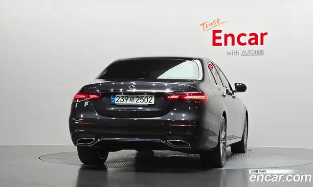 Mercedes-Benz E-Class 2021 2.0 автомат (гидро), миниатюра 3