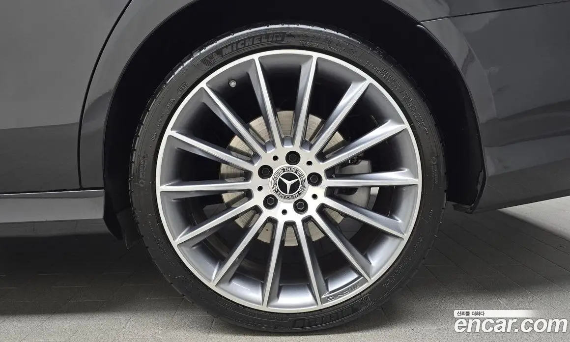 Mercedes-Benz E-Class 2021 2.0 автомат (гидро), фото 6