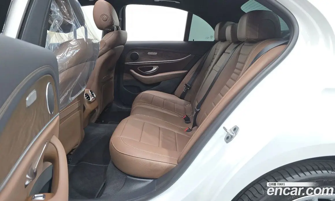 Mercedes-Benz E-Class 2022 2.0 автомат (гидро), фото 18