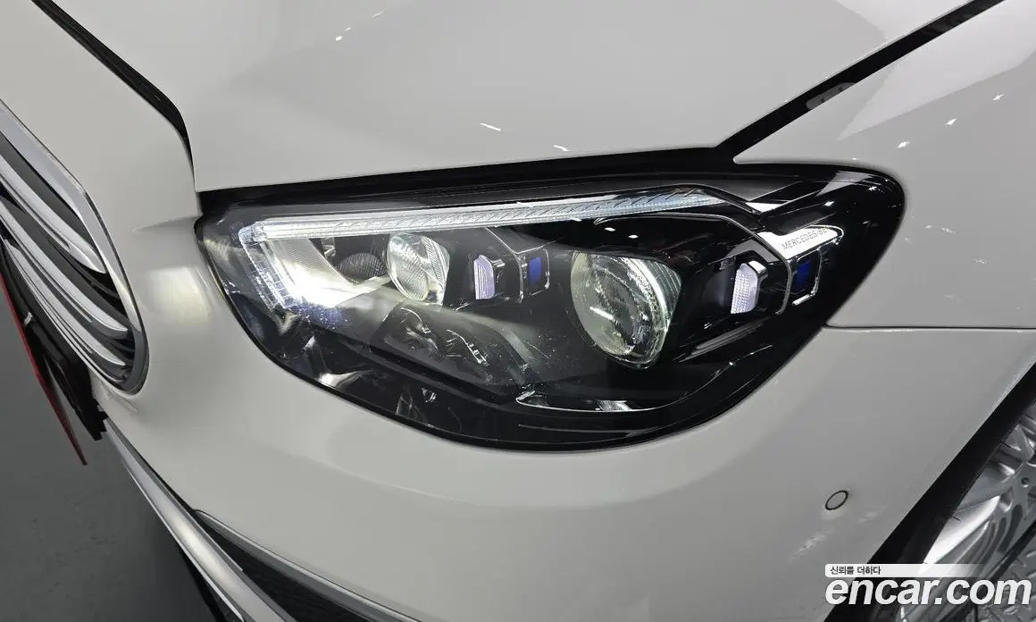 Mercedes-Benz E-Class 2022 2.0 автомат (гидро), фото 8