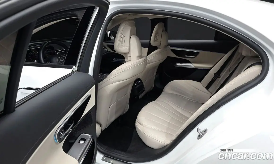 Mercedes-Benz E-Class 2024 2.0 автомат (гидро), фото 18