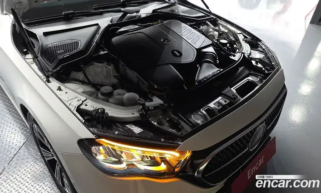 Mercedes-Benz E-Class 2024 2.0 автомат (гидро), миниатюра 6