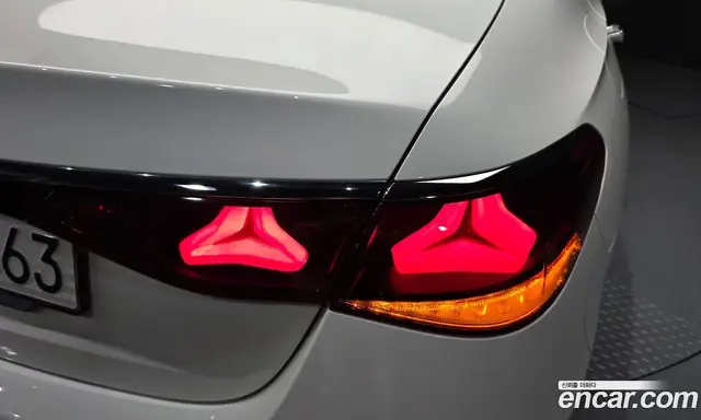 Mercedes-Benz E-Class 2024 2.0 автомат (гидро), миниатюра 9