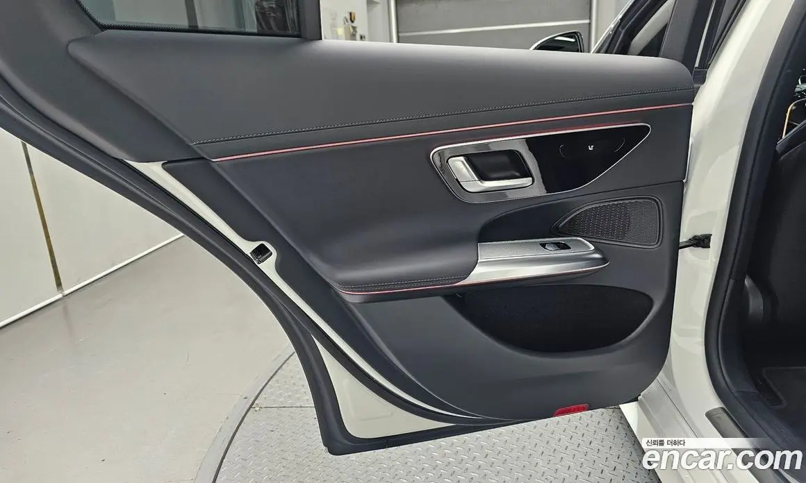 Mercedes-Benz E-Class 2025 2.0 автомат (гидро), фото 15