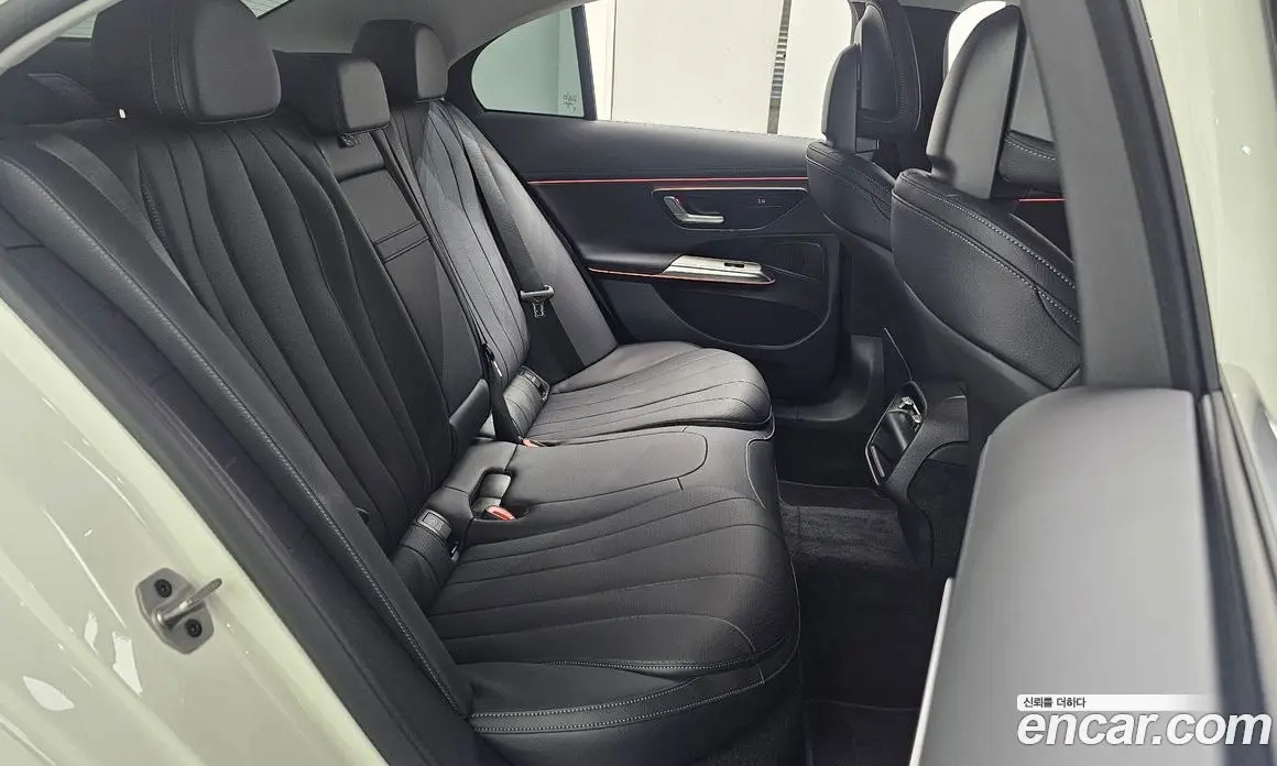 Mercedes-Benz E-Class 2025 2.0 автомат (гидро), фото 17