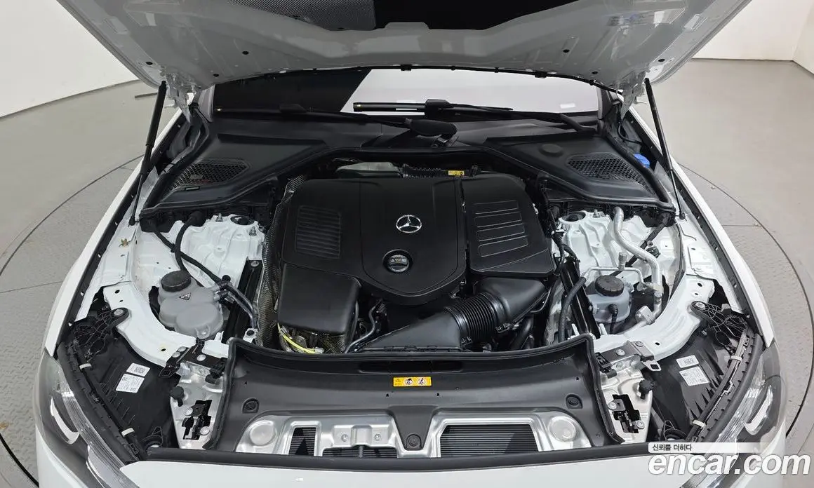 Mercedes-Benz E-Class 2025 2.0 автомат (гидро), фото 6