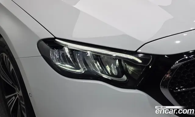 Mercedes-Benz E-Class 2025 2.0 автомат (гидро), миниатюра 8