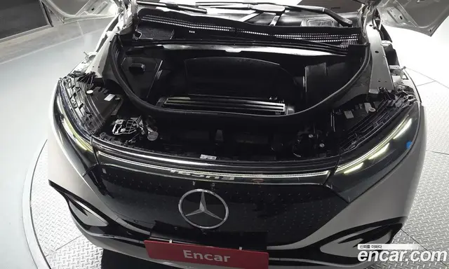 Mercedes-Benz EQS 2023 0.3 автомат (гидро), миниатюра 6
