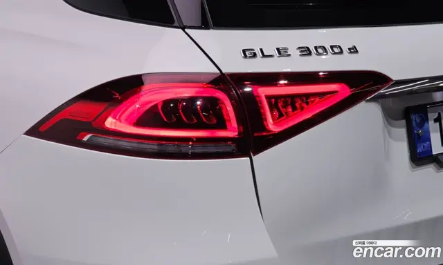 Mercedes-Benz GLE-Class 2021 1.9 автомат (гидро), миниатюра 9