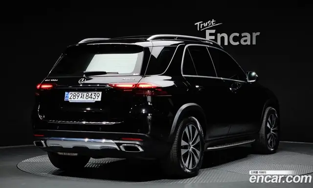 Mercedes-Benz GLE-Class 2024 2.0 автомат (гидро), миниатюра 2
