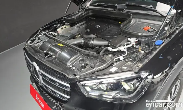 Mercedes-Benz GLE-Class 2025 2.0 автомат (гидро), миниатюра 6