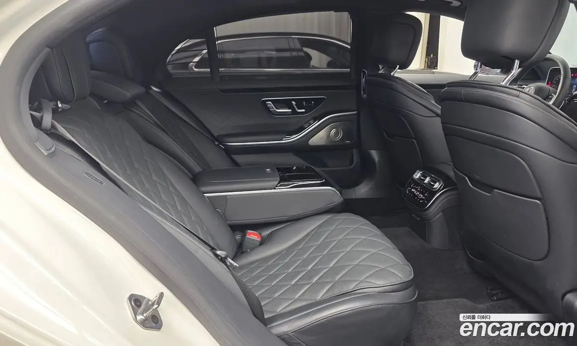 Mercedes-Benz S-Class 2023 3.0 автомат (гидро), фото 17 Mercedes-Benz S-Class 2023 3.0 автомат (гидро), фото 17