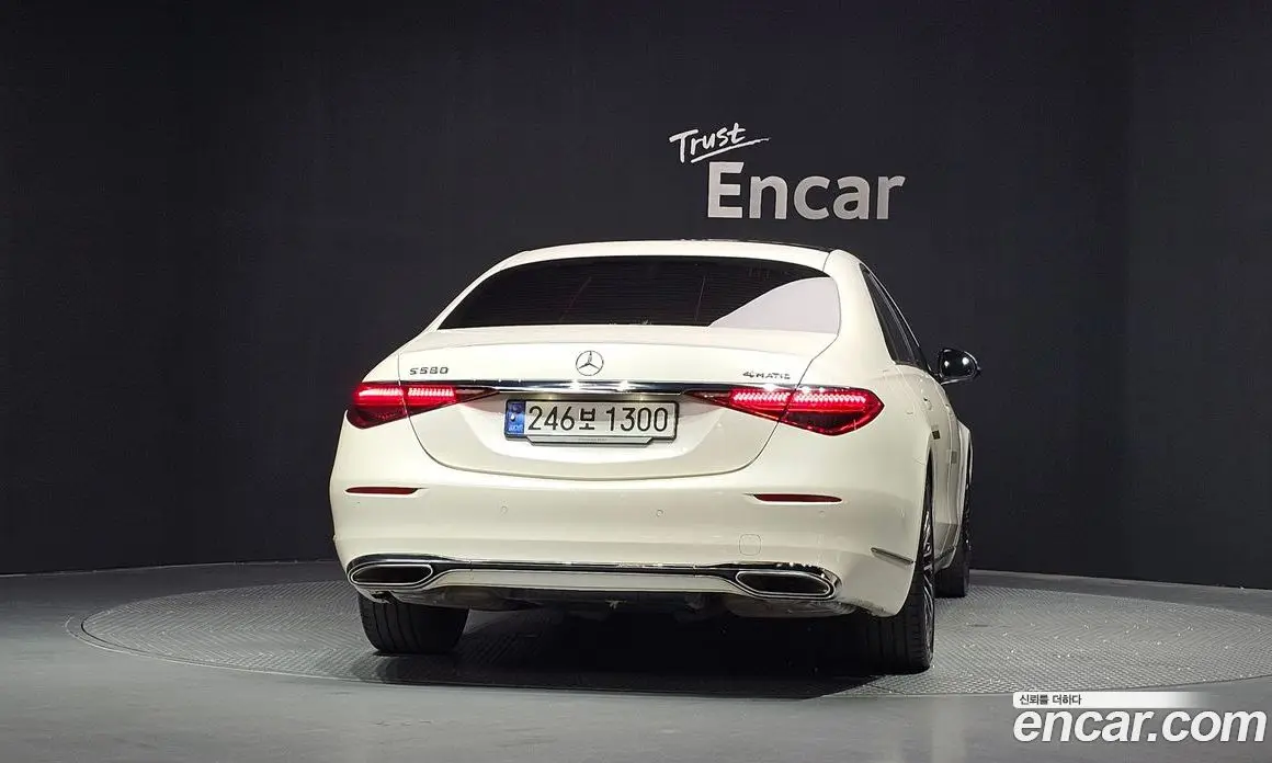 Mercedes-Benz S-Class 2023 3.0 автомат (гидро), фото 4 Mercedes-Benz S-Class 2023 3.0 автомат (гидро), фото 4