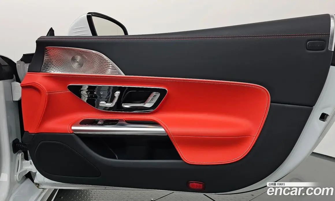 Mercedes-Benz SL-Class 2025 2.0 автомат (гидро), фото 15