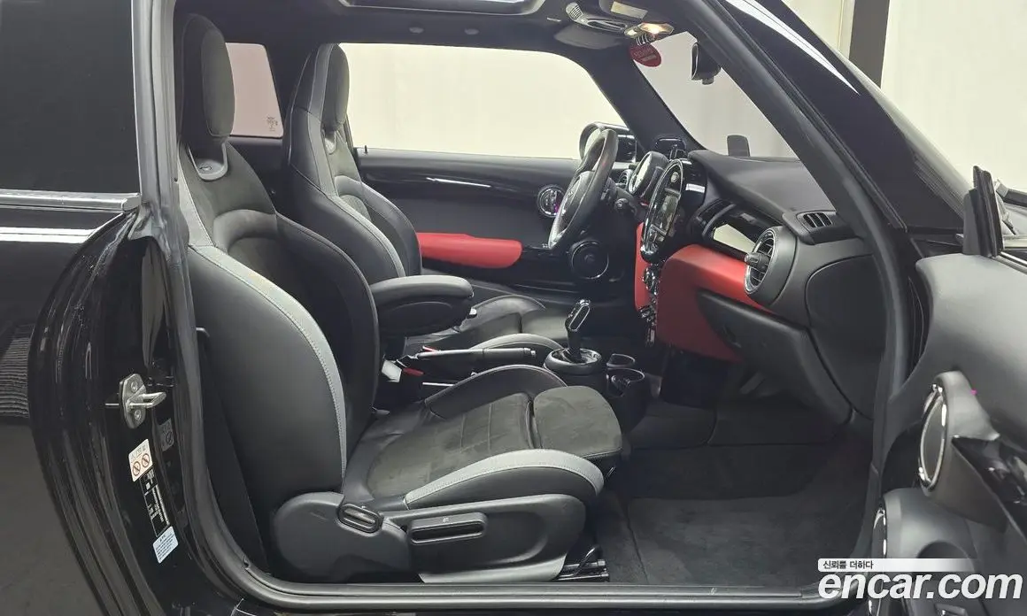 Mini Cooper 2020 2.0 автомат (гидро), фото 16 Mini Cooper 2020 2.0 автомат (гидро), фото 16