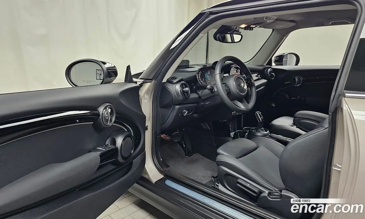 Mini Cooper 2022 1.5 автомат (гидро), фото 13