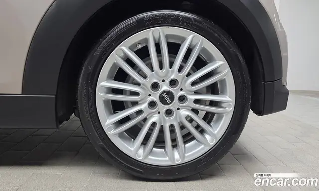 Mini Cooper 2022 1.5 автомат (гидро), миниатюра 7