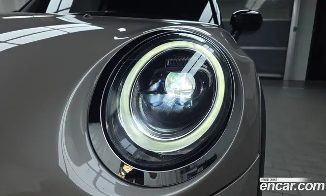 Mini Cooper 2022 1.5 автомат (гидро), миниатюра 8