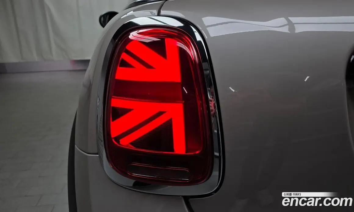 Mini Cooper 2022 1.5 автомат (гидро), фото 9