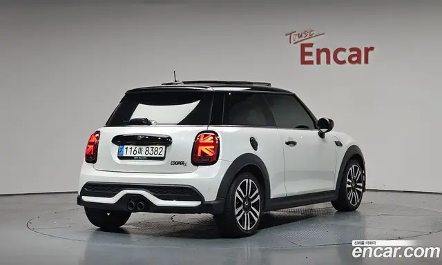 Mini Cooper, 2023, 47 505 км