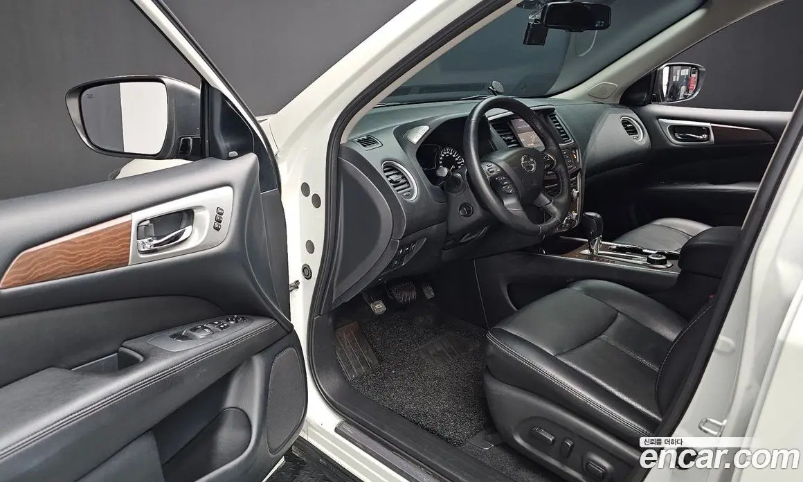 Nissan Pathfinder 2018 3.5 автомат (гидро), фото 17