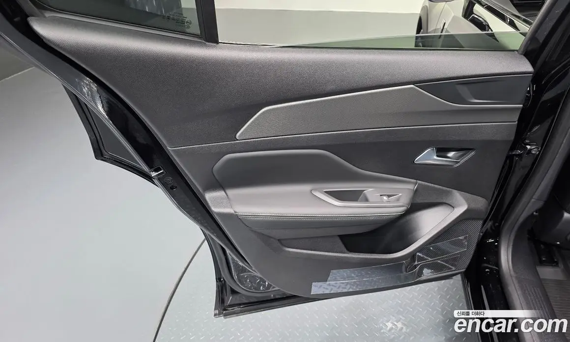 Peugeot 408 2025 1.2 автомат (гидро), фото 15 Peugeot 408 2025 1.2 автомат (гидро), фото 15