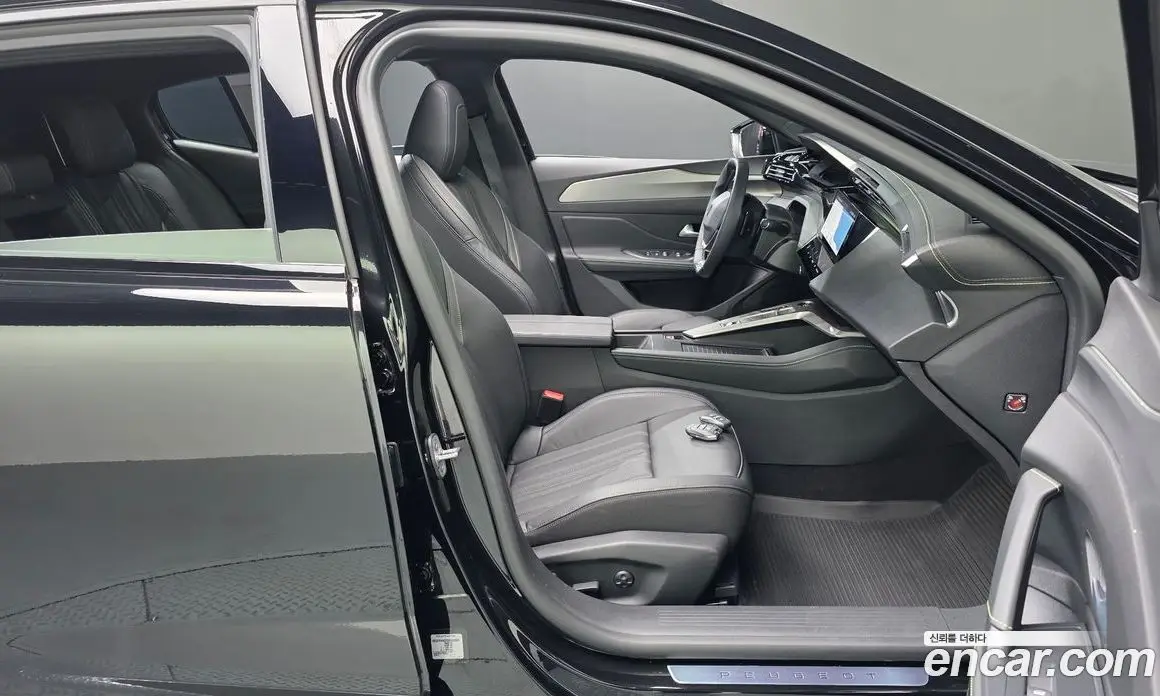 Peugeot 408 2025 1.2 автомат (гидро), фото 16 Peugeot 408 2025 1.2 автомат (гидро), фото 16