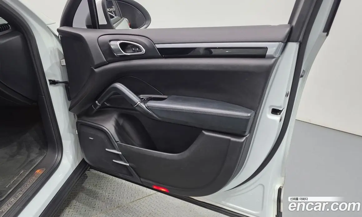 Porsche Cayenne 2014 3.0 автомат (гидро), фото 14 Porsche Cayenne 2014 3.0 автомат (гидро), фото 14